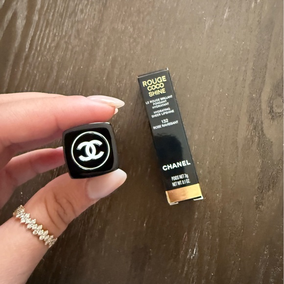 Rough Coco Shine Hydrating Sheer Lipshine 132 Rose Ravissant